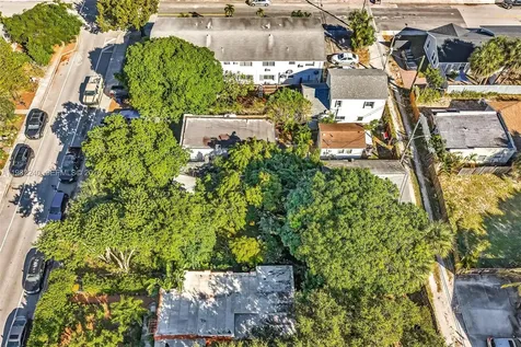 424 N J Street Lake Worth FL 33460