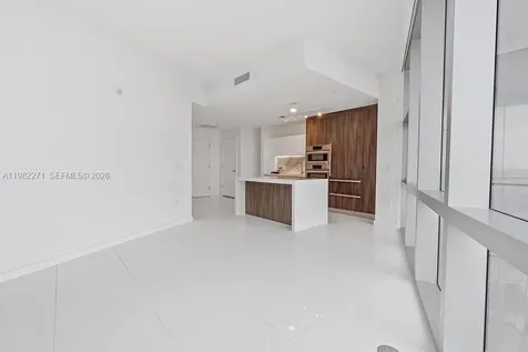 851 NE 1st Avenue Miami FL 33132