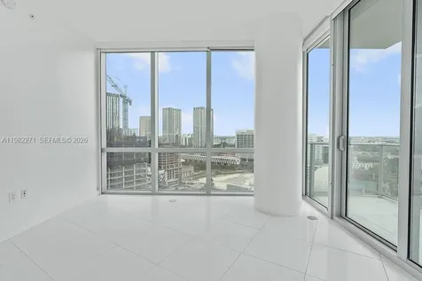 851 NE 1st Avenue Miami FL 33132