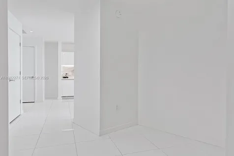 851 NE 1st Avenue Miami FL 33132