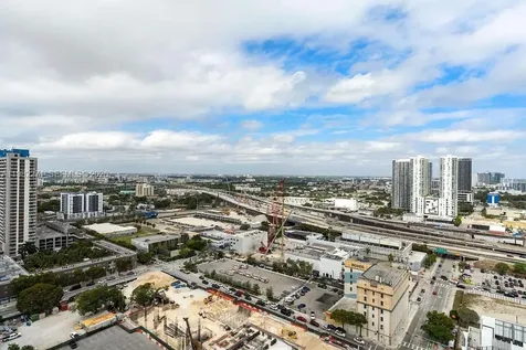 851 NE 1st Avenue Miami FL 33132