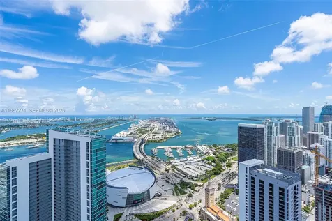 851 NE 1st Avenue Miami FL 33132