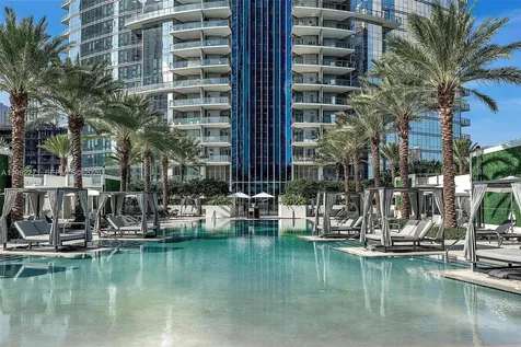 851 NE 1st Avenue Miami FL 33132