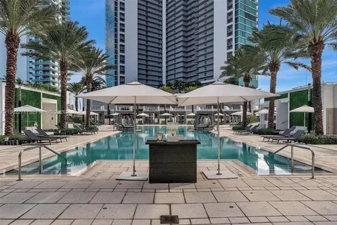 851 NE 1st Avenue Miami FL 33132