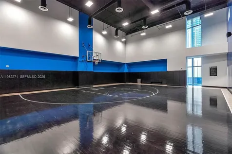 851 NE 1st Avenue Miami FL 33132