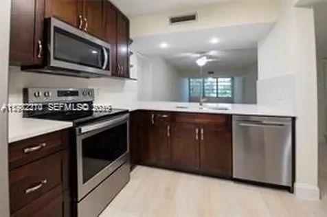 1713 Whitehall Drive Davie FL 33324