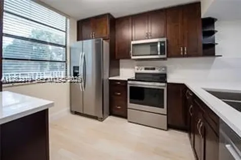 1713 Whitehall Drive Davie FL 33324