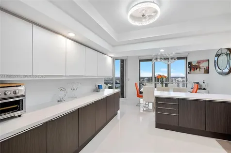 7000 Island Boulevard Aventura FL 33160
