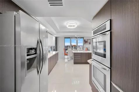 7000 Island Boulevard Aventura FL 33160