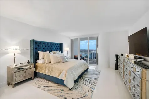 7000 Island Boulevard Aventura FL 33160