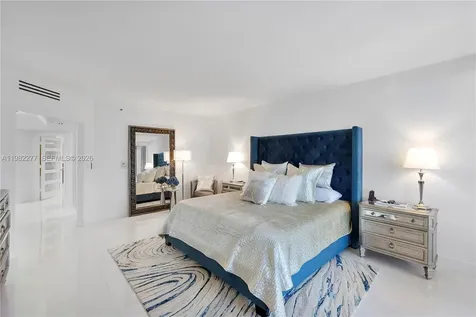 7000 Island Boulevard Aventura FL 33160