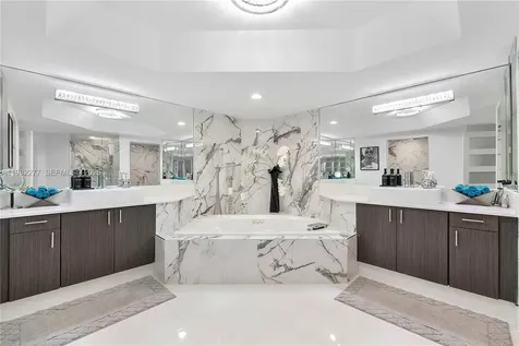 7000 Island Boulevard Aventura FL 33160