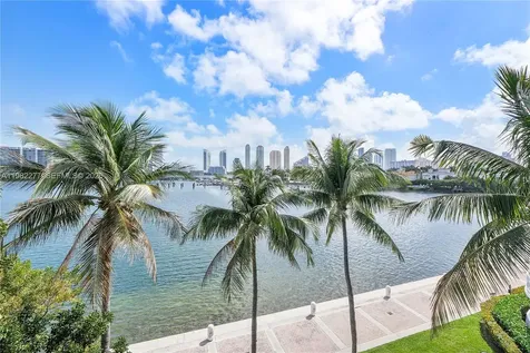7000 Island Boulevard Aventura FL 33160