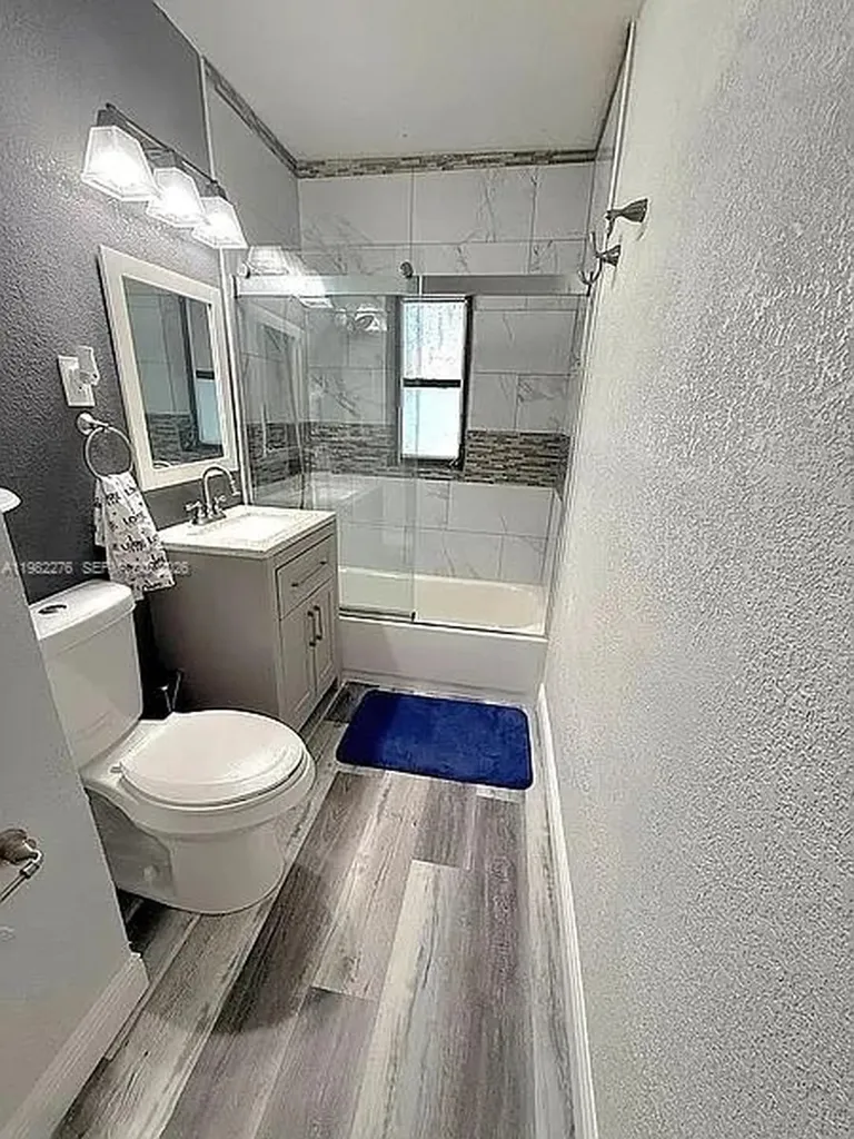 521 E Evanston Circle Fort Lauderdale FL 33312