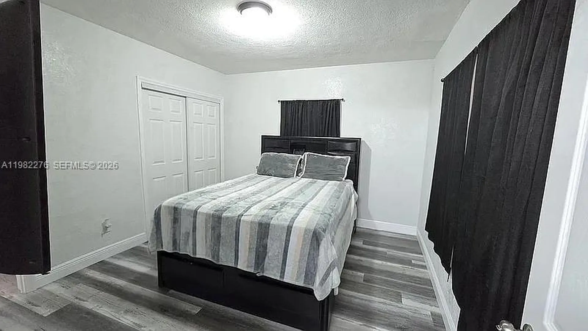 521 E Evanston Circle Fort Lauderdale FL 33312