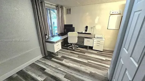 521 E Evanston Circle Fort Lauderdale FL 33312