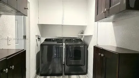 521 E Evanston Circle Fort Lauderdale FL 33312