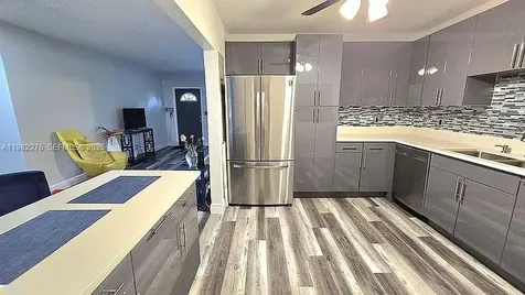 521 E Evanston Circle Fort Lauderdale FL 33312