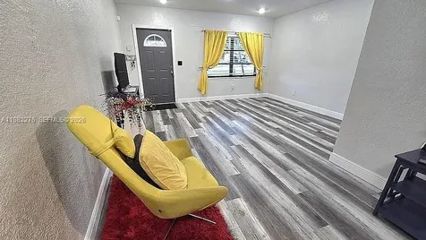 521 E Evanston Circle Fort Lauderdale FL 33312