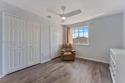 9057 SW 161st Terrace Palmetto Bay FL 33157