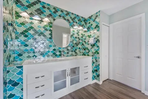 9057 SW 161st Terrace Palmetto Bay FL 33157