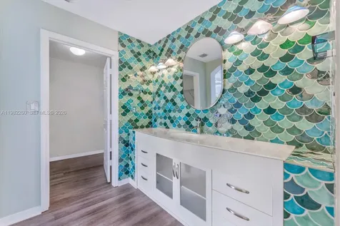 9057 SW 161st Terrace Palmetto Bay FL 33157