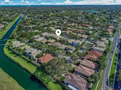 9057 SW 161st Terrace Palmetto Bay FL 33157