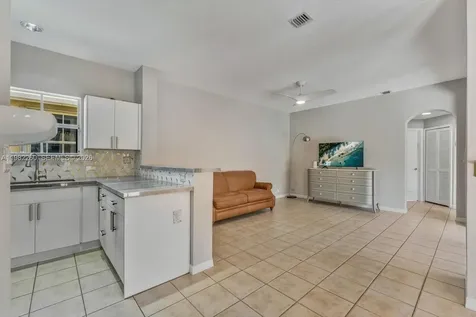 9057 SW 161st Terrace Palmetto Bay FL 33157