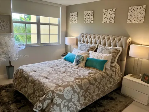 19999 E Country Club Drive Aventura FL 33180