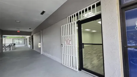 957 SW 122nd Avenue Miami FL 33184