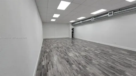 957 SW 122nd Avenue Miami FL 33184