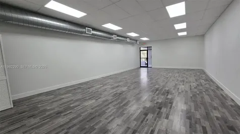 957 SW 122nd Avenue Miami FL 33184