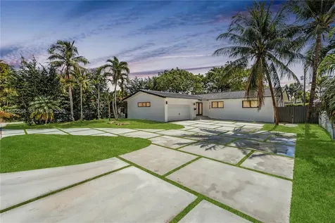 11660 Canal Drive North Miami FL 33181