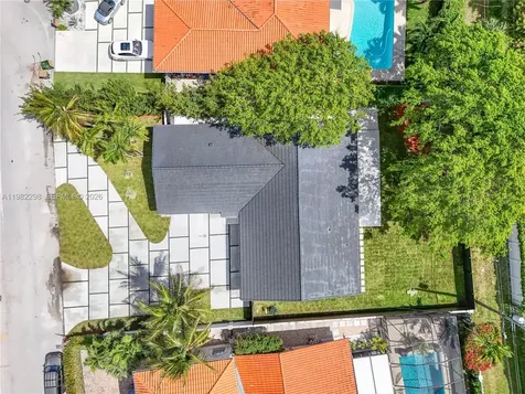 11660 Canal Drive North Miami FL 33181
