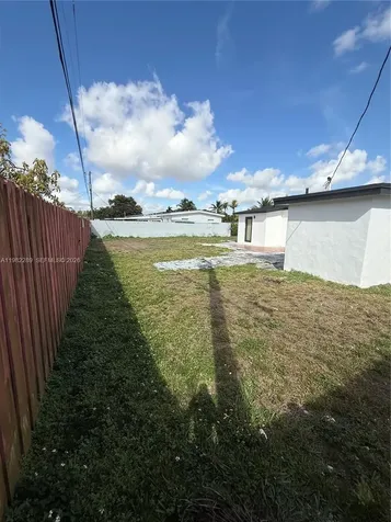 1014 W 66th Street Hialeah FL 33012