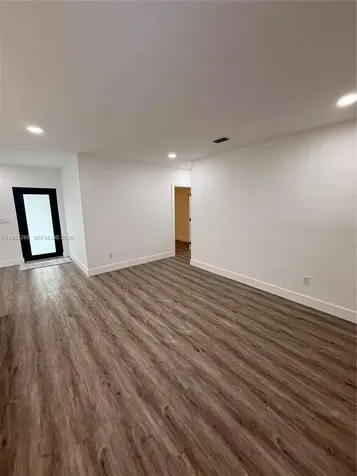 1014 W 66th Street Hialeah FL 33012
