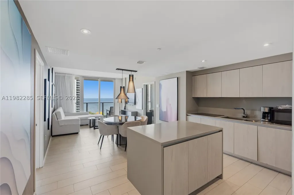 4010 S Ocean Drive Hollywood FL 33019