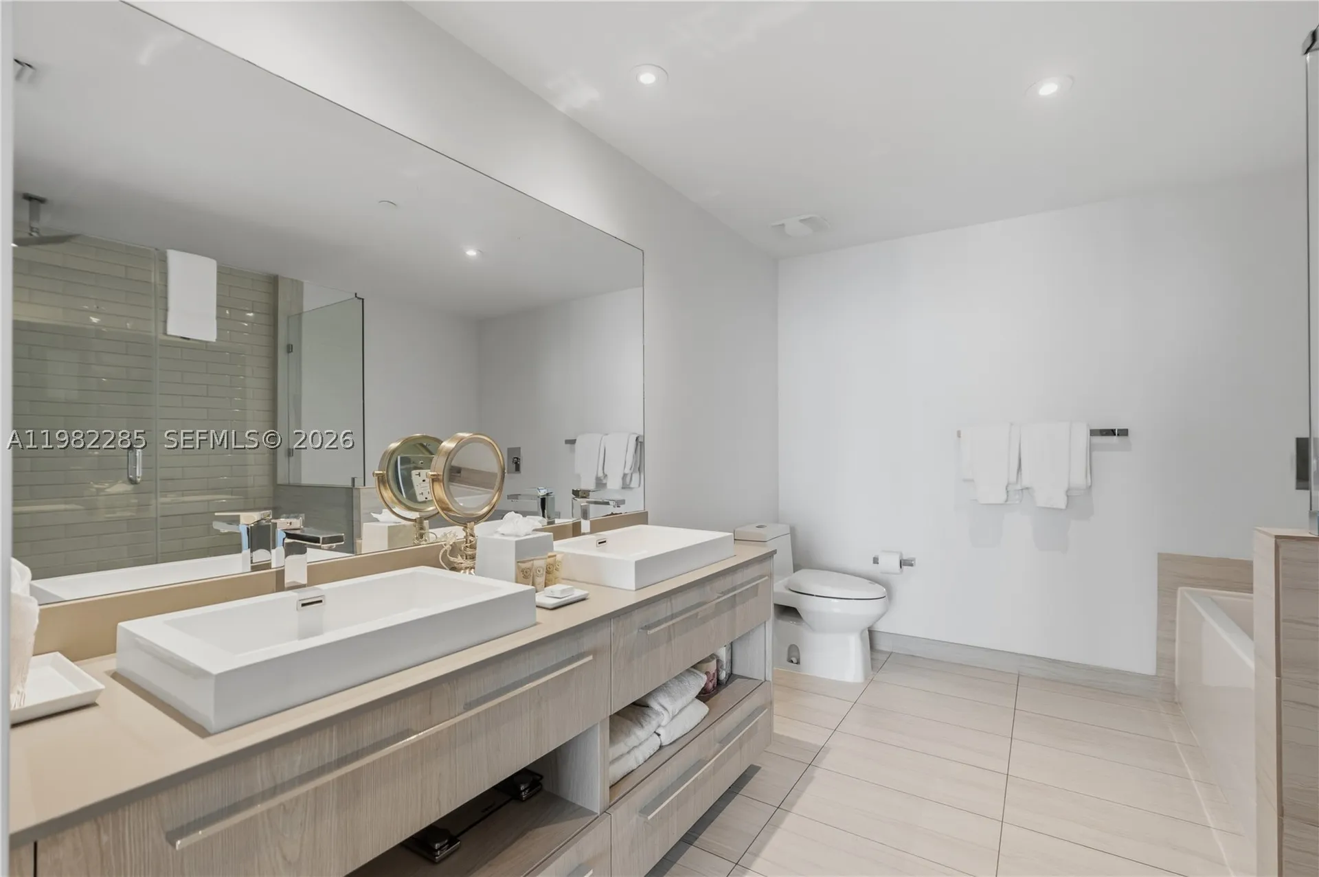4010 S Ocean Drive Hollywood FL 33019