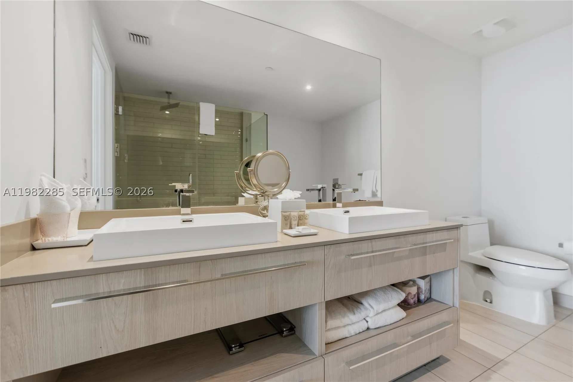 4010 S Ocean Drive Hollywood FL 33019