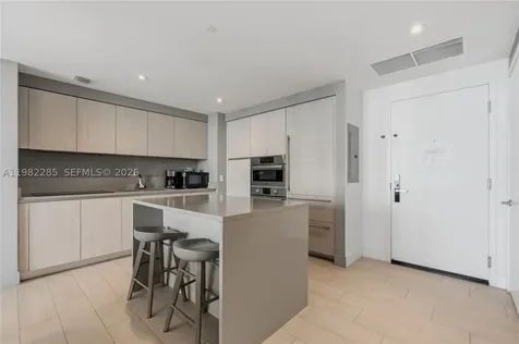 4010 S Ocean Drive Hollywood FL 33019