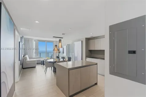 4010 S Ocean Drive Hollywood FL 33019