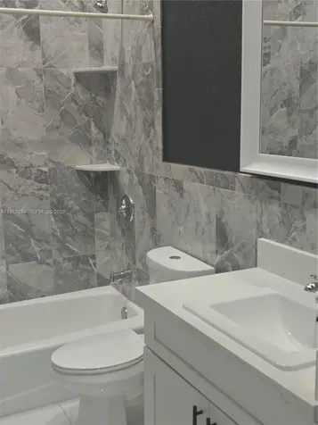 252 NE 212th Terrace Miami FL 33179