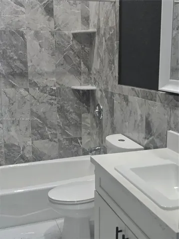 252 NE 212th Terrace Miami FL 33179