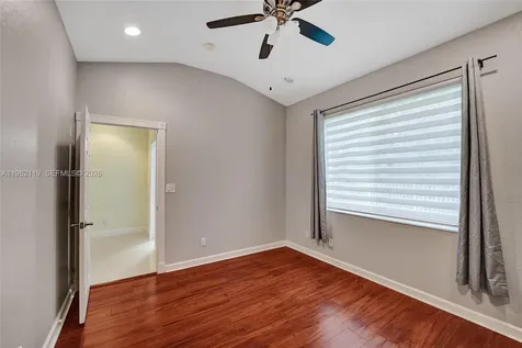 8006 N Savannah Circle Davie FL 33328