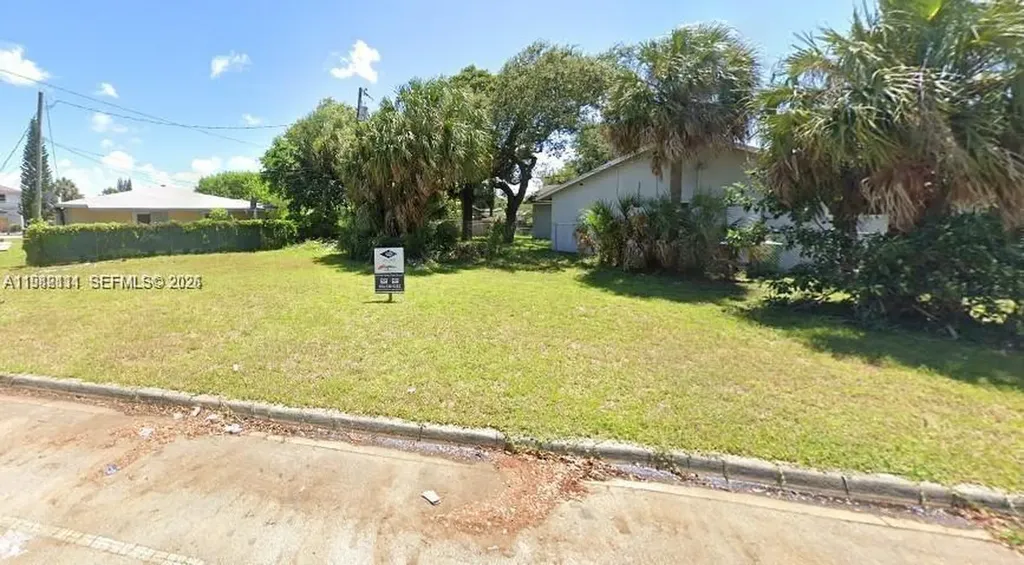 8 NW 8th Court Fort Lauderdale FL 33311