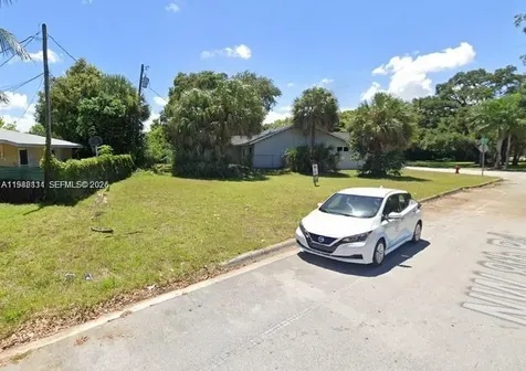8 NW 8th Court Fort Lauderdale FL 33311