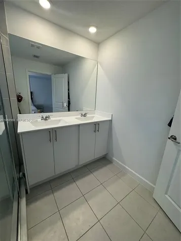 5000 SW 37th Street Pembroke Park FL 33023