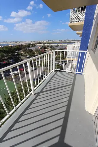 4550 NW 9th Street Miami FL 33126