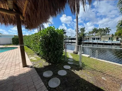 631 SE 5th Terrace Pompano Beach FL 33060