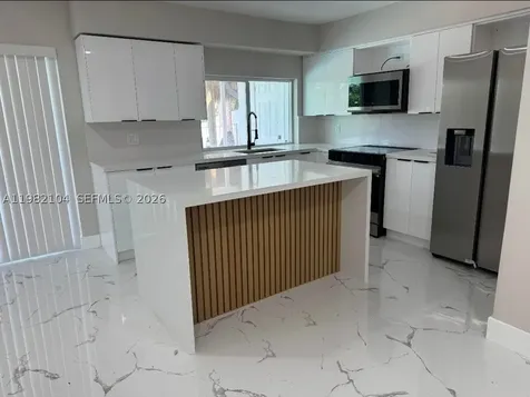 631 SE 5th Terrace Pompano Beach FL 33060